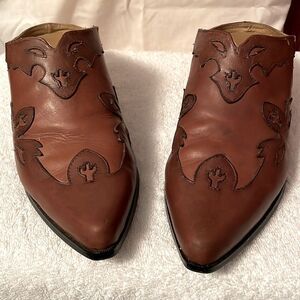 Womens Dingo Booties Mules sz 8.5. 2 Tone Tan Leather Southwestern Desert Cactus